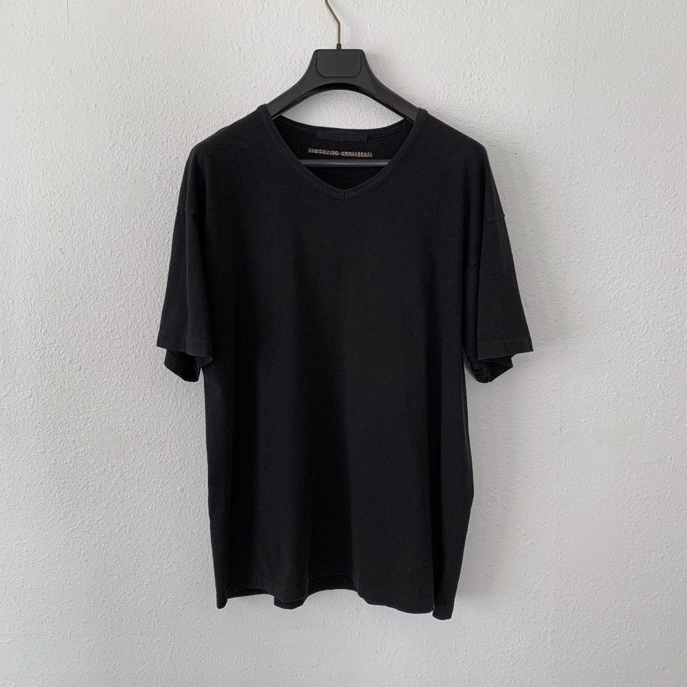 Alessandro Dell'acqua v-neck embroidered logo tee